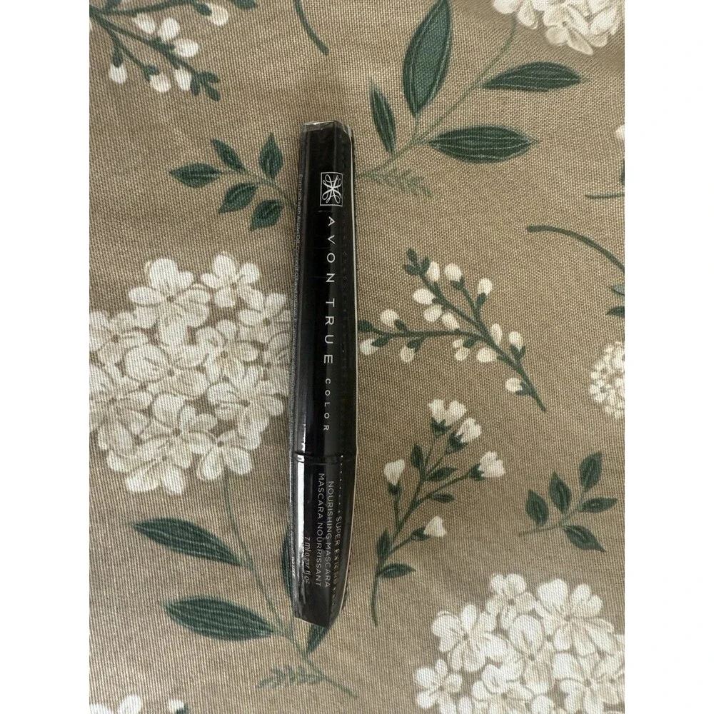 Avon Super Extend Winged Out Mascara in Blackest Black New Factory sealed